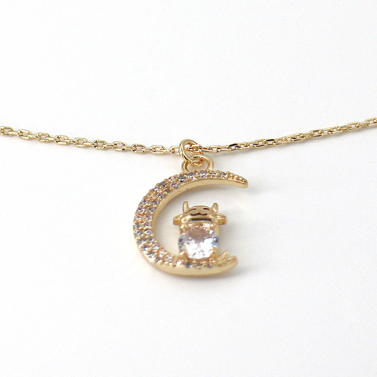 Fashion Moon Pendant Necklace