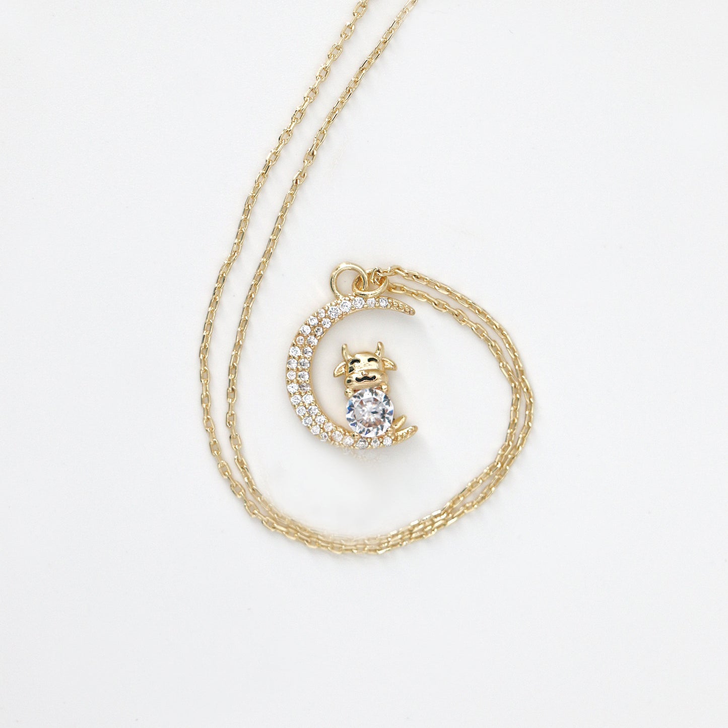 Fashion Moon Pendant Necklace