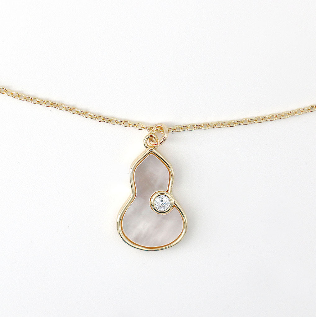 Fashion gourd pendant necklace