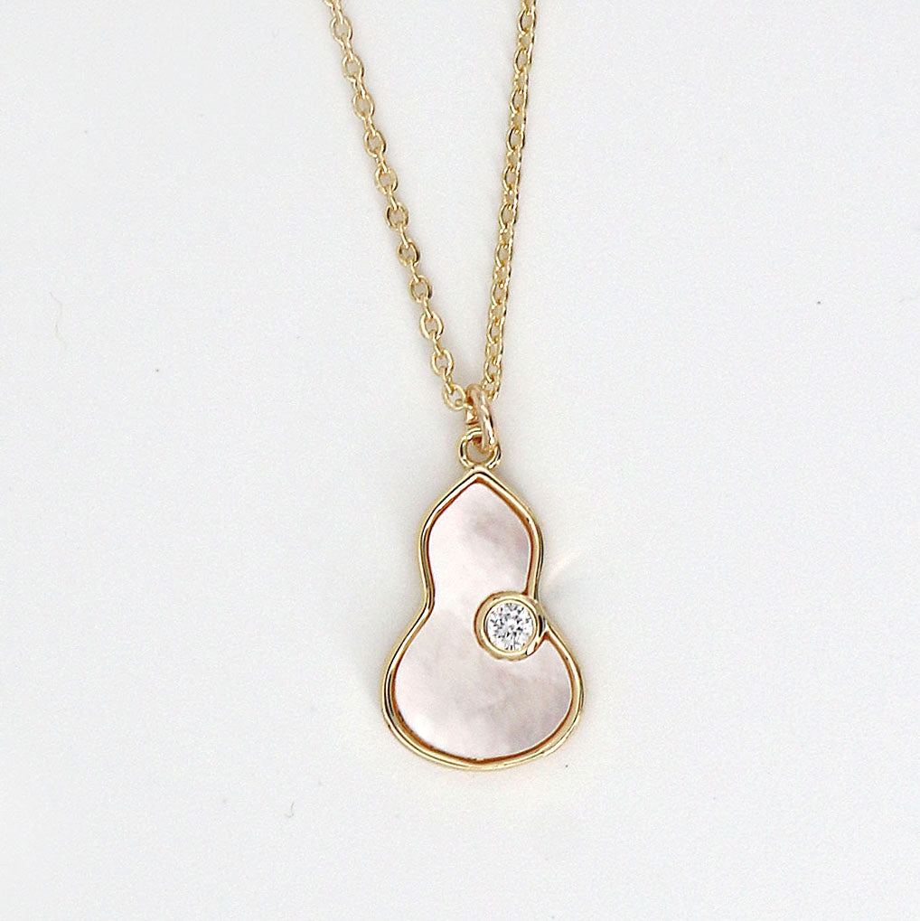 Fashion gourd pendant necklace
